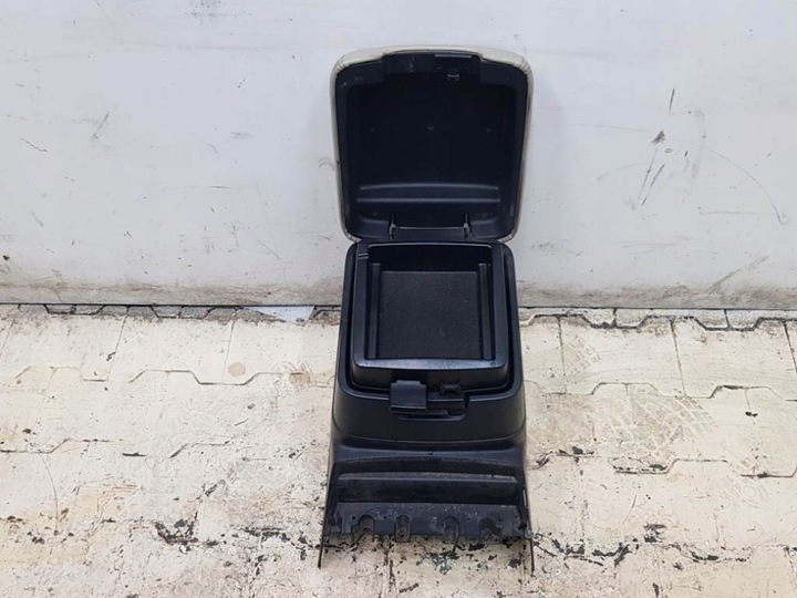 фото №9, Подлокотник туннель pajero iv европа панель воздуховод