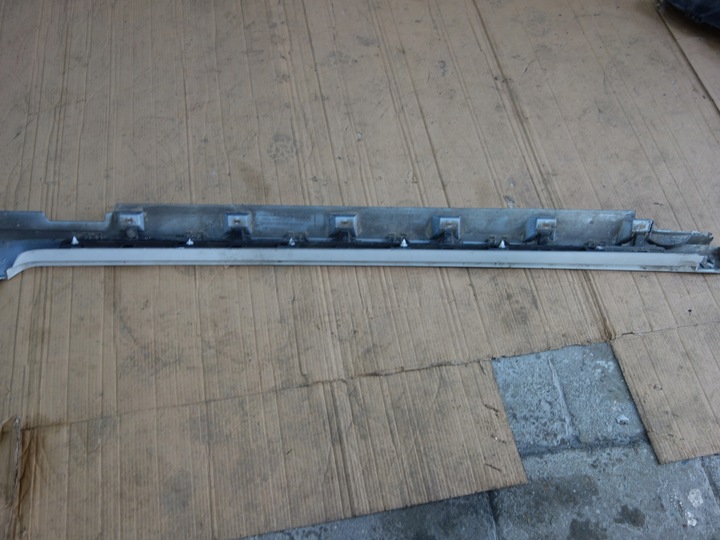 фото №2, Планка порог накладка vw passat b8 3g0853858f правые