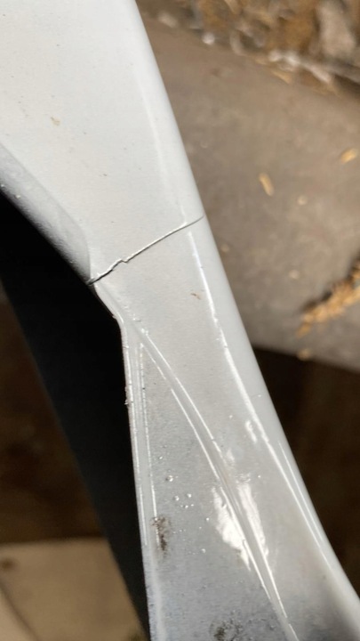 фото №14, Toyota avensis t27 3 iii рестайлинг 2011- бампер переднее