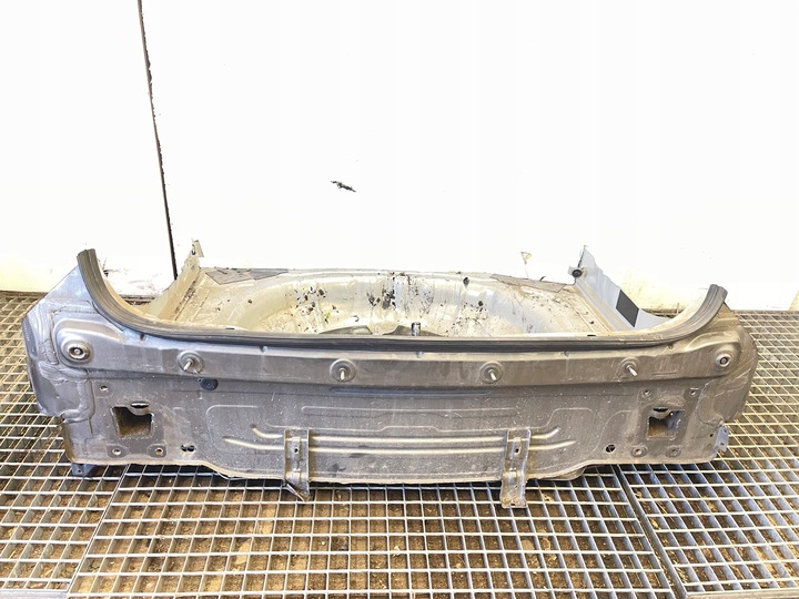 фото №1, Ванна багажника pas задний пол golf vii hb 5d la7n