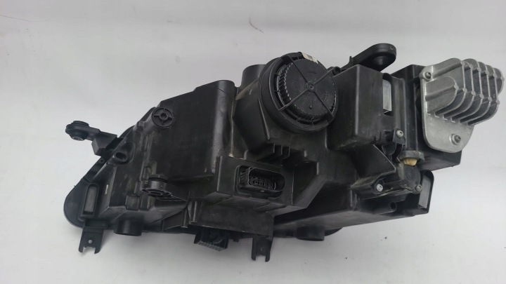 фото №8, Seat ateca 16- фара права перед передня повний led 576941008f