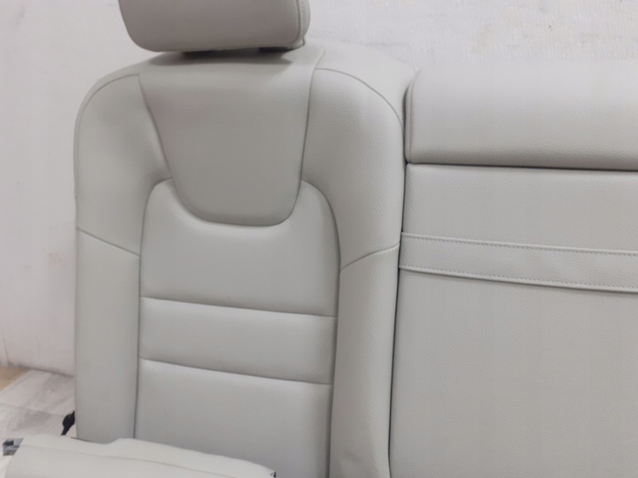 фото №12, Volvo s60 iii 2018- сиденья диван обивка кожа бежевый идеальные