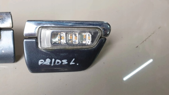 фото №3, A8 d3 планка крила з kierunowskazem права 4e0853974d, ліва 4e0853973d