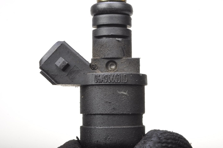 фото №7, Audi a3 8l 1.8 20v 125km форсунка 06a906031d