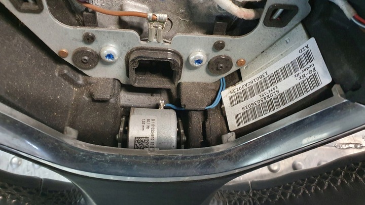 фото №11, Руль кожа мультифункция bmw 7 f01 f02 08-