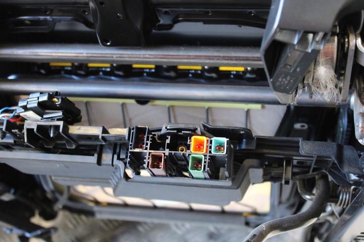 фото №6, Сидіння салон оббивка шкіра обшивки volvo xc60 рестайлінг 2016 океан race