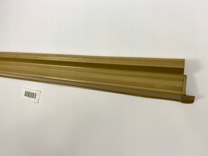 фото №6, Планка пороговая накладка порога перед правый левый mercedes w201 190 бежевая