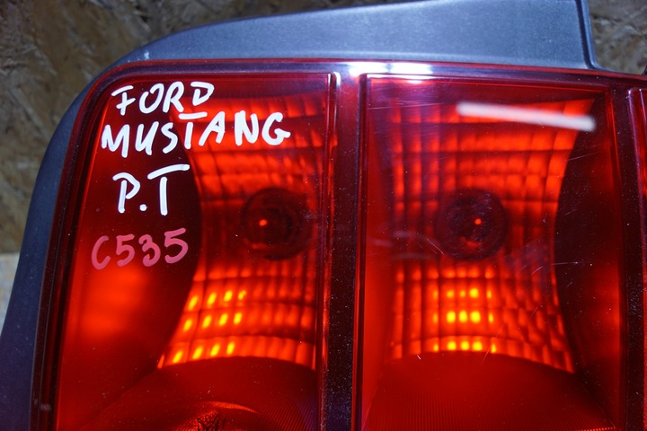 фото №9, Ford mustang 05-09 лампа правая зад