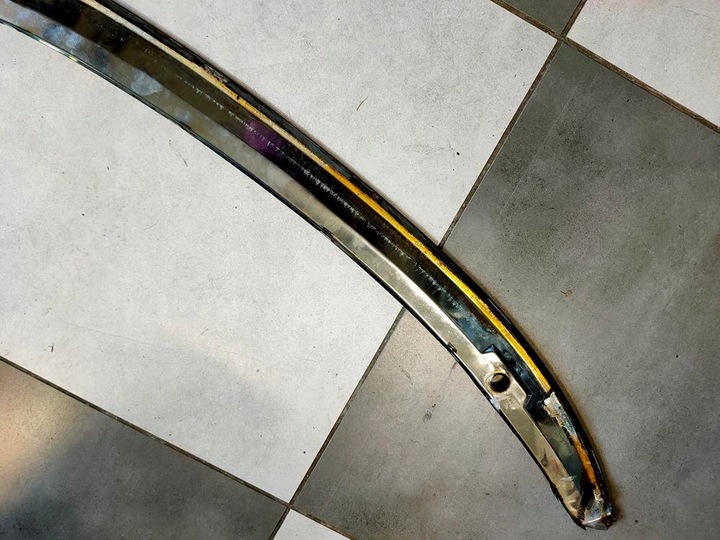 фото №9, Планка широка nadszybia передньої mercedes 107 cabrio wczesny зразок