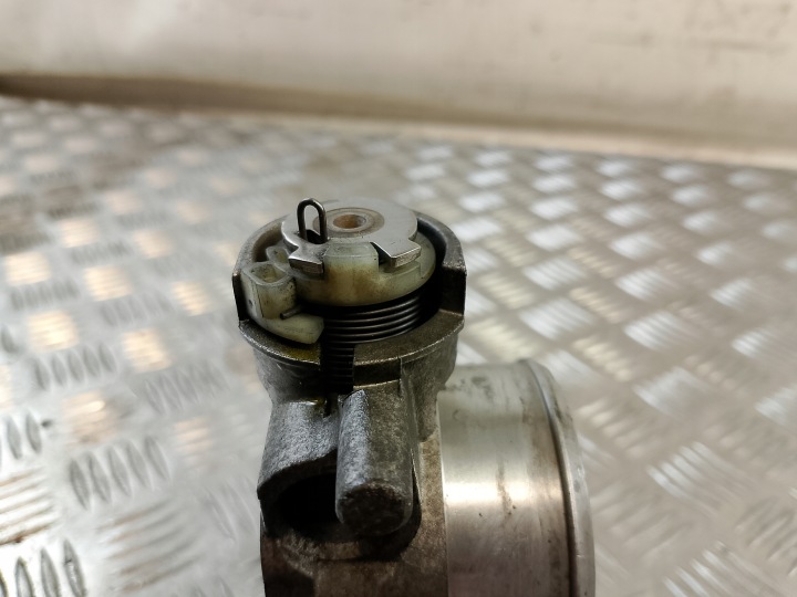 фото №9, Дросельна заслінка повітря citroen c5 i 1 1.8b oem номер 9648053780 408239823003