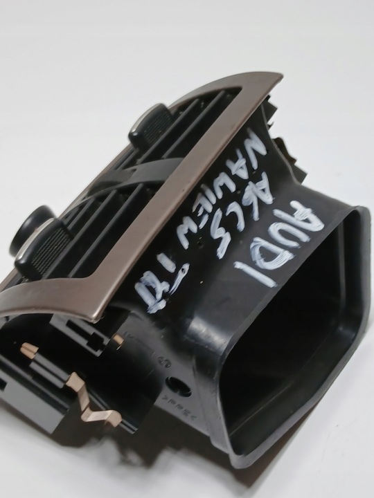 фото №6, Решётка воздуховод зад audi a6 c5 4b0819203