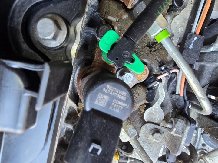фото №14, Citroen c4 peugeot двигун комплектний форсунки siemens 10jbdj 9h05