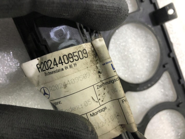 фото №12, Панель dekor консолі mercedes c-klasa w202 93-01 eu