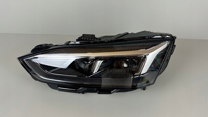 фото №1, Лампа левая audi a5 s5 rs5 8w6 16-19 полный led matrix тёмное 8w6941035c