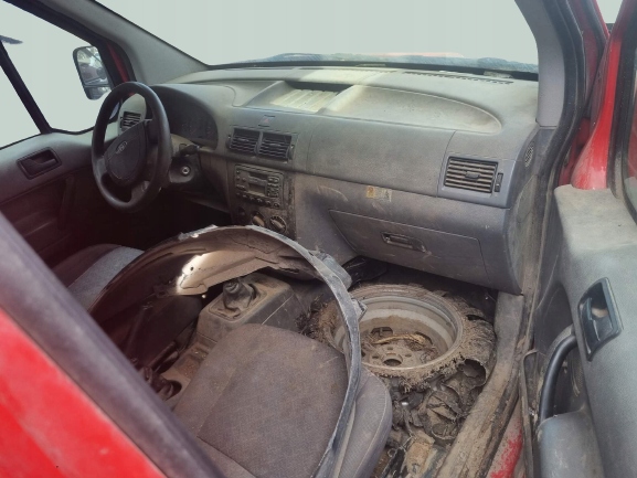 фото №9, Коробка предохранителей ford transit connect 1.8d