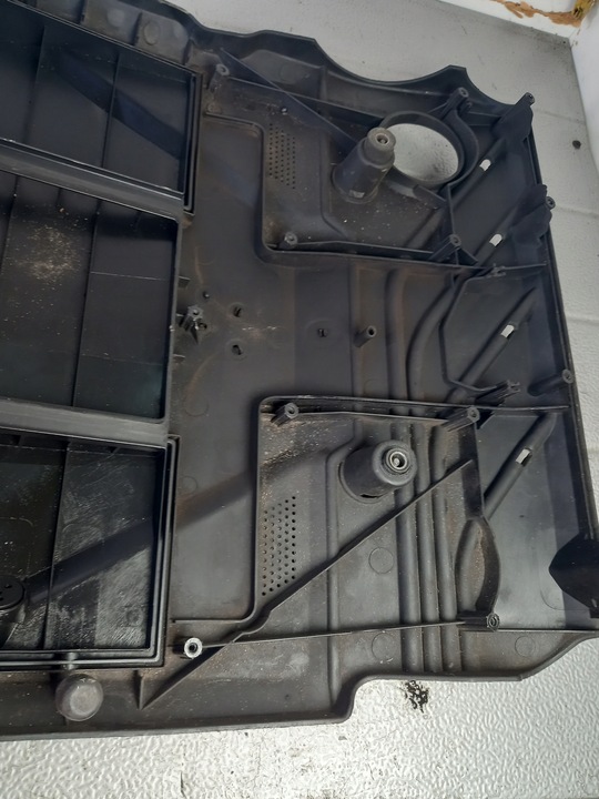 фото №7, Кришка двигуна vw двигуна vw polo iii 1.4b