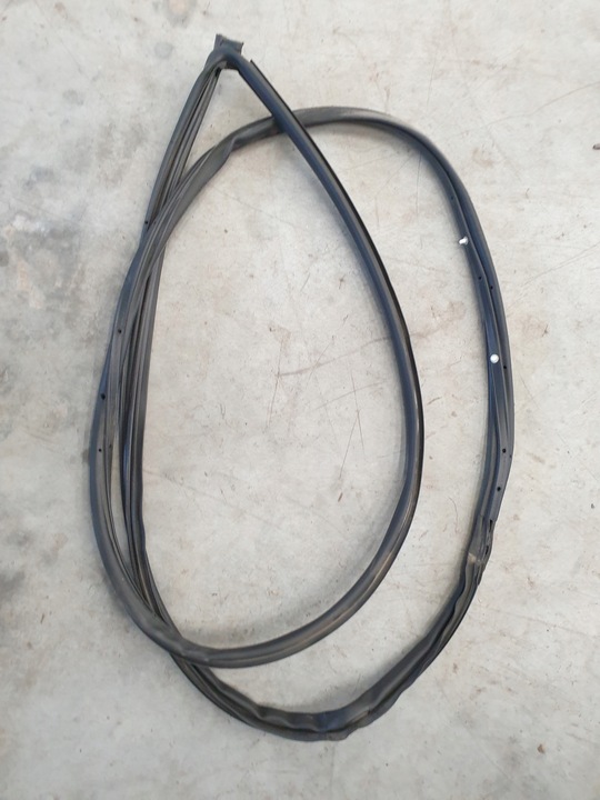 фото №1, Ford fiesta mk7 usa прокладка двері правий перед