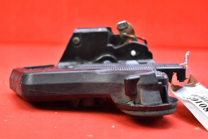 фото №6, Замок дверь левый зад задний toyota corolla verso 1 i 01-06