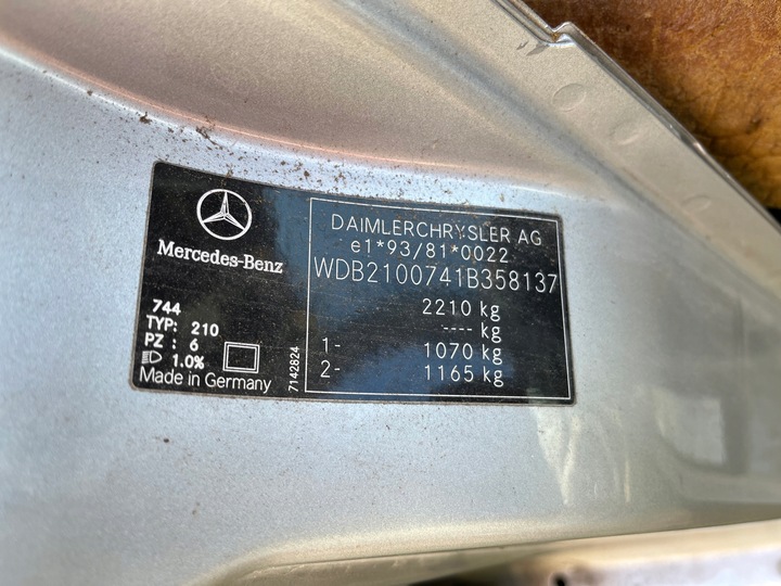 фото №8, Mercedes e клас amg w210 бампер кришка зад кузови крила pas ванна 744