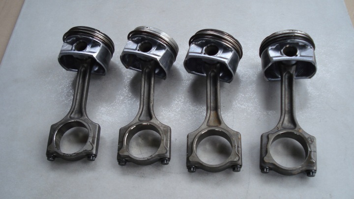 фото №1, Поршень шатун 77l51+ mini r56 r55 r57 1.6thp mahle