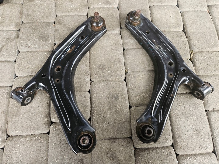 фото №1, Dacia spring важіль лівий