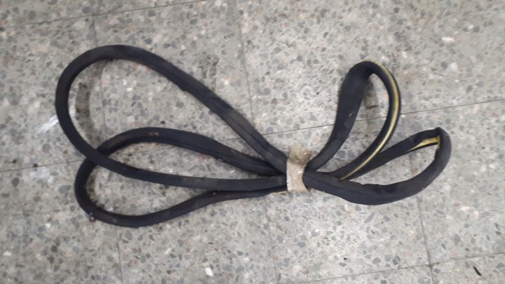 фото №9, Прокладка дверь левый перед mercedes w220 чёрная