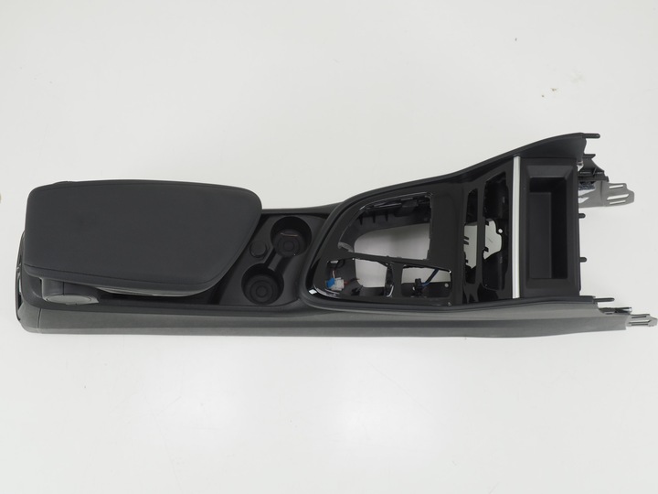 фото №10, Туннель средний подлокотник bmw f45 f46 egat