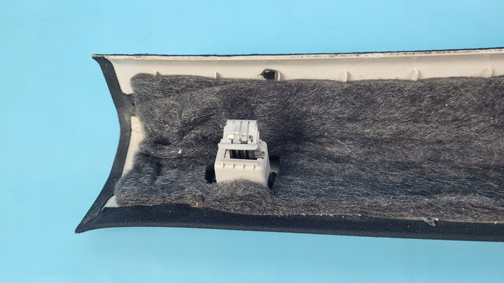 фото №8, Mercedes eqe 350+ 23r захист накладка стійка a ліва a2956904700 a2956904900