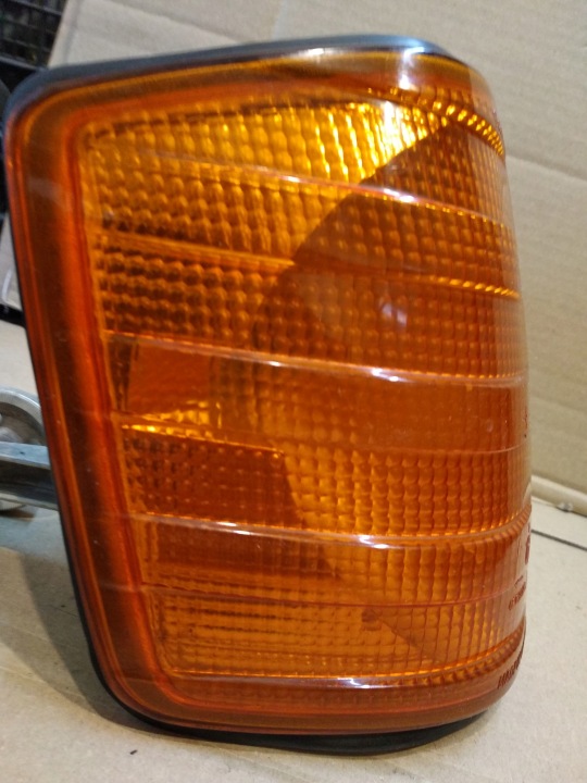 фото №11, Mercedes w201 190 поворотник праве bosch 1305232097 оригінал.