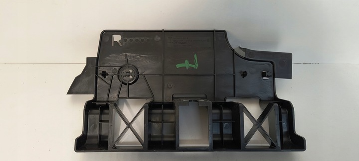 фото №7, Кріплення кронштейн покриття багажника праві tesla модель 3 рестайлінг