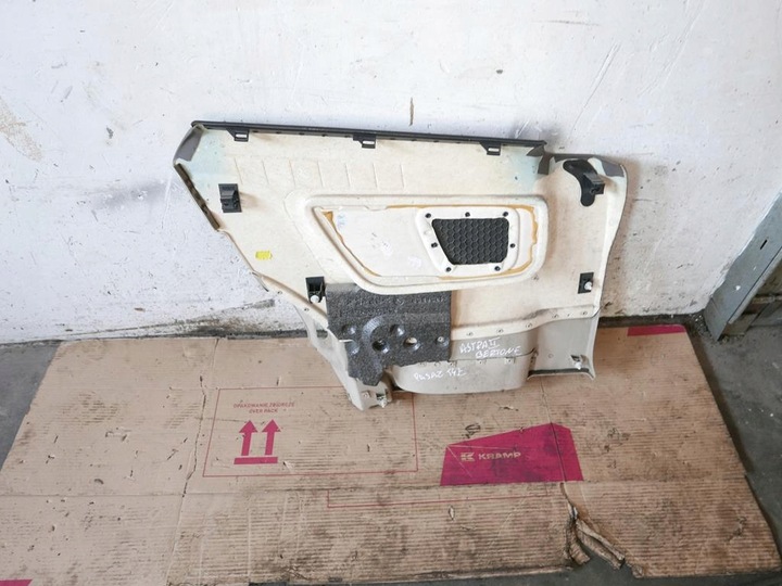 фото №7, Оббивка боковина праві зад opel astra g ii купе