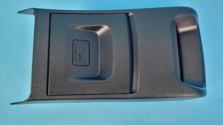 фото №7, Mercedes 177 a180 корпус защита центрального тоннеля гнездо usb a1776802006