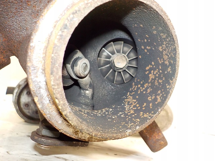 фото №7, Mitsubishi colt iv 1.5 d дизель с прямым впрыском турбонагнетатель турбина a6390900880