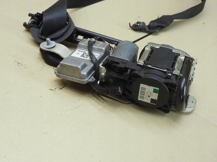 фото №7, Pas безопасности правые перед mercedes w204 2048607685
