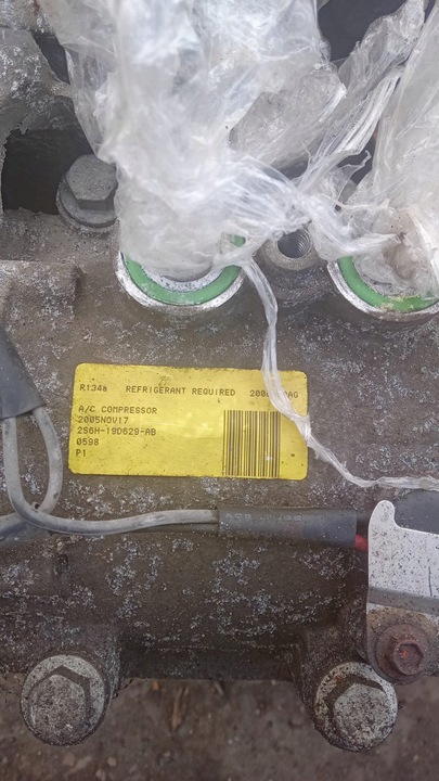 фото №6, Крышка клапанов двигателя ford fiesta mk6 1.3 8v