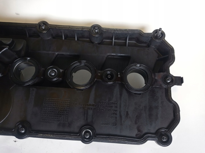 фото №7, Крышка клапанов vw jetta 2.5 benz cbt 07k103475e