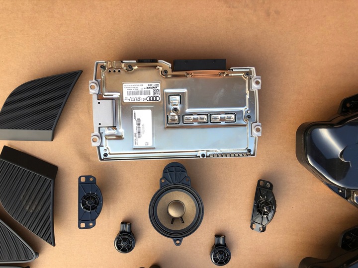 фото №10, Audi a8 d4 рестайлинг динамики озвучивание bose комплект