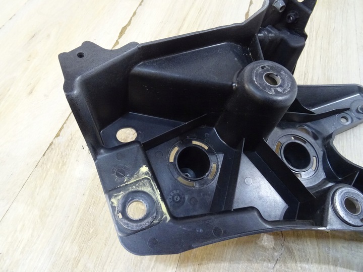 фото №9, Volvo xc60 ii крепление крыльев правые 32288929 llu