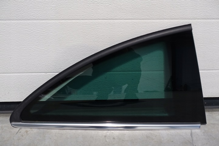 фото №1, Vw beetle 5c hb скло кузовна права зад темне