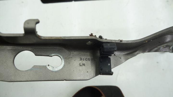 фото №2, Volvo v70 iii s80 ii xc70 петля капота левый перед