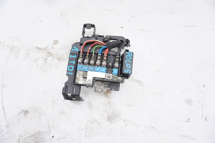 фото №1, Клема plus корпус 6r0937550a volkswagen polo 5 v 6r 1.2 tdi