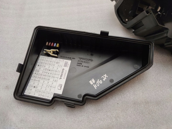 фото №11, Volvo xc90 2020 коробка запобіжників / комплект 31499017