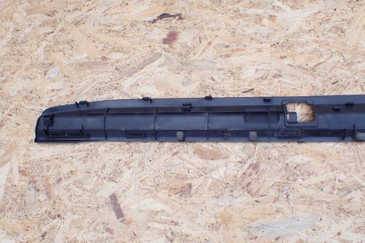 фото №10, Toyota land cruiser 150 молдинг бампера зад 52179-60050