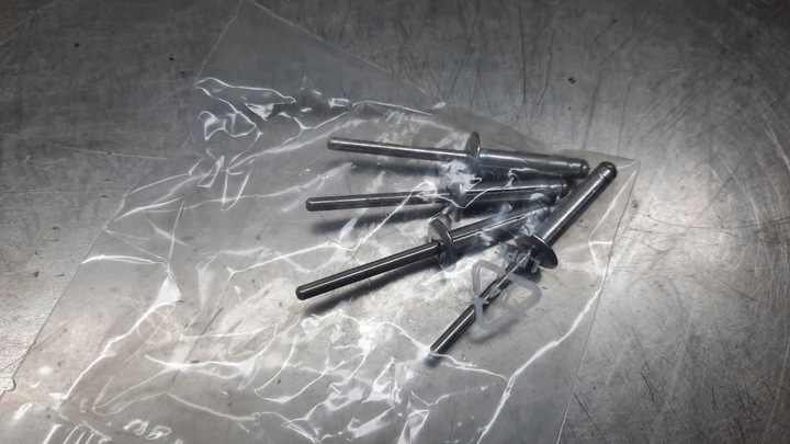 фото №12, Планка накладка бампера зад 31330392 31330393 volvo xc40 18- нова