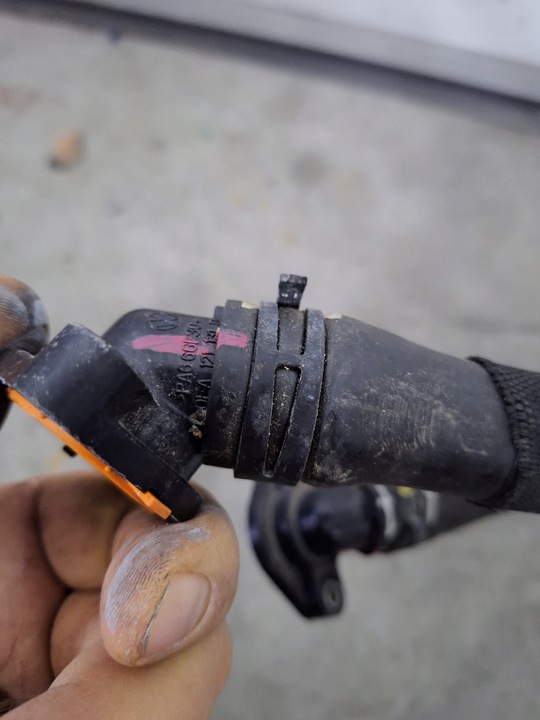 фото №9, Vw e up e-up шланг трубка воды 12e122101a