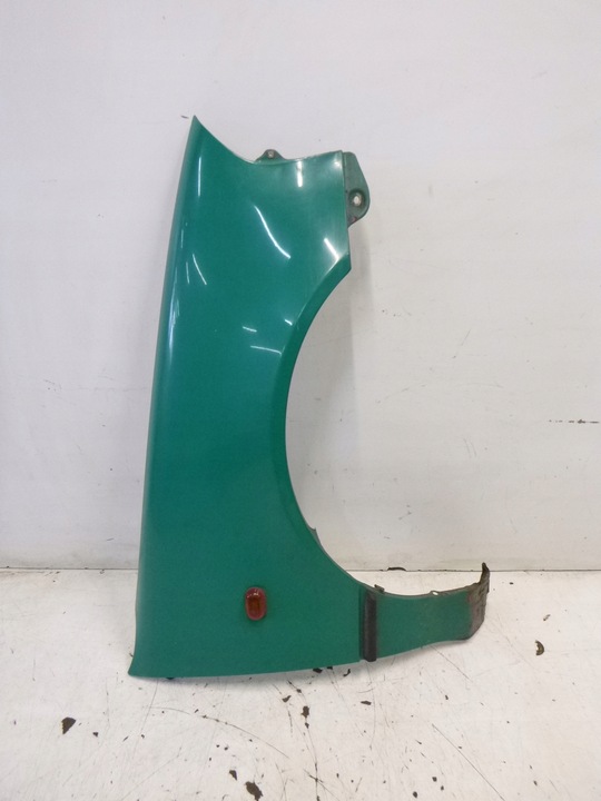 фото №1, Крыло правые suzuki swift z3v 98r.