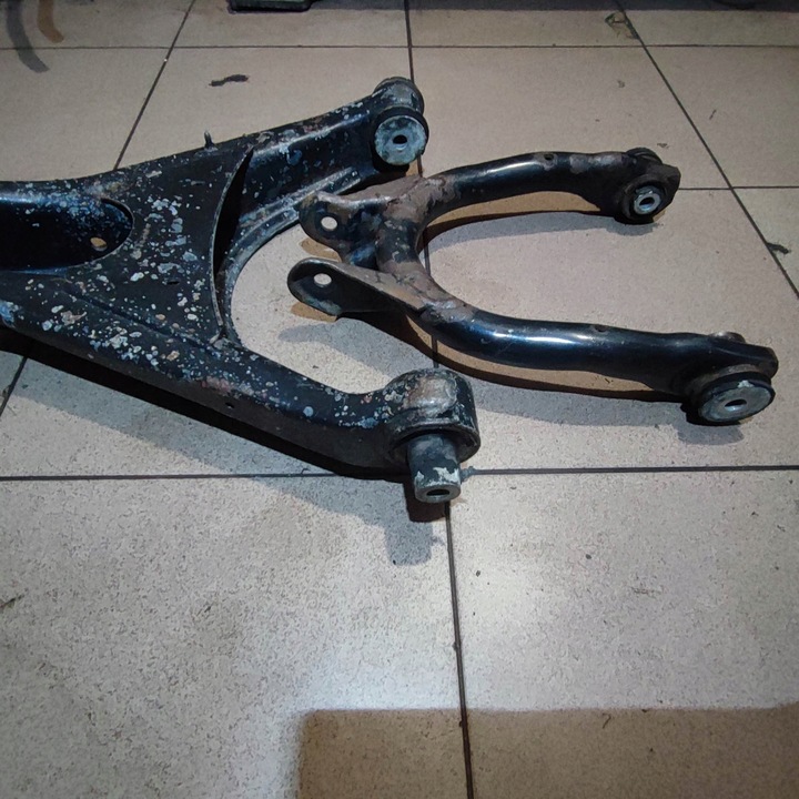 фото №10, Рычаг нижний верхний зад левый audi vw passat b5 a6 c5 97-04 quattro комплект