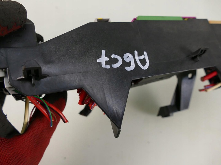 фото №6, Audi a6 c7 2.0 tdi коробка предохранителей рамка модуль