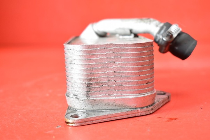 фото №6, Радиаторов масла 7525333 bmw e90 e91 2.5i 177 km 03-07