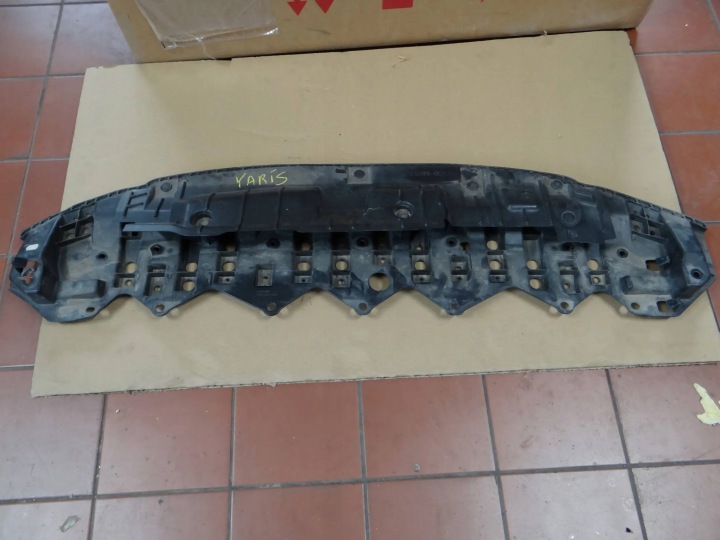 фото №16, Toyota yaris iii 3 абсорбер плита кронштейн   бампера 532890d130 53289-0d130